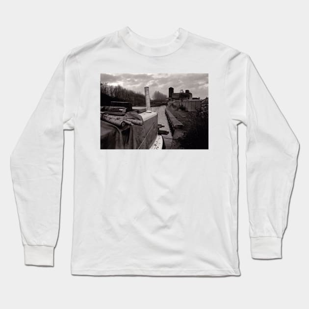 Narrow boat moored next to the canal - Stoke on Trent, UK Long Sleeve T-Shirt by richflintphoto